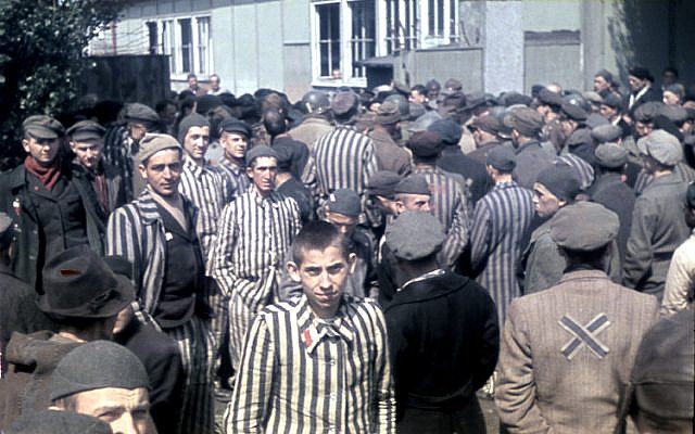 Color-Photographs-of-Life-in-The-First-Nazi-Concentration-Camp-1933-7-640x400